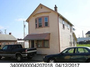 32 S Race St, Springfield, OH 45506