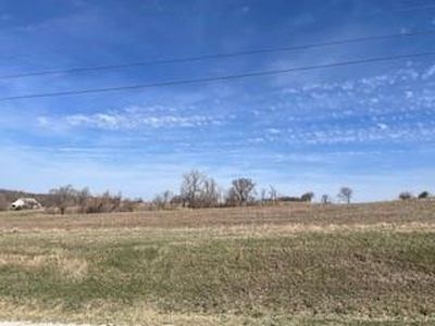 P Hwy, Weston, MO, 64098