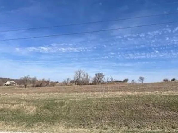 P Hwy, Weston, MO 64098