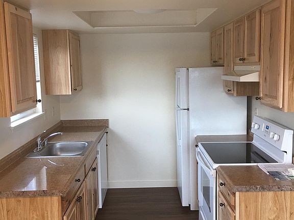 4th image of 26211 Central Ave NE