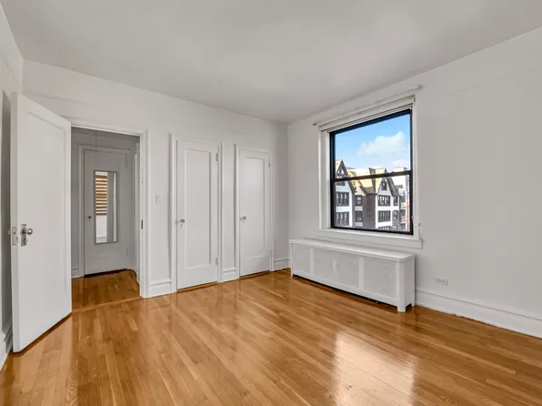 72-34 Austin Street image 12 of 15