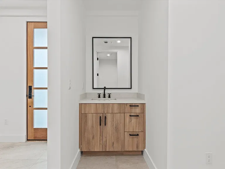 1161 Browning Blvd #3/4 — Photo 4