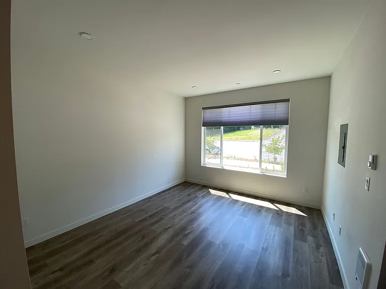 5571 NE Killingsworth St #B — Photo 3