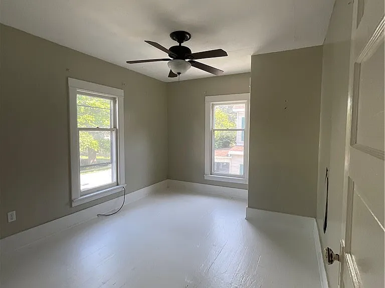 700 Nellis St E — Photo 22