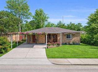 3922 Simsbrook Dr, Houston, TX 77045