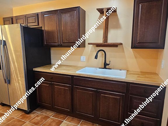 4th image of 1311 San Mateo Blvd SE
