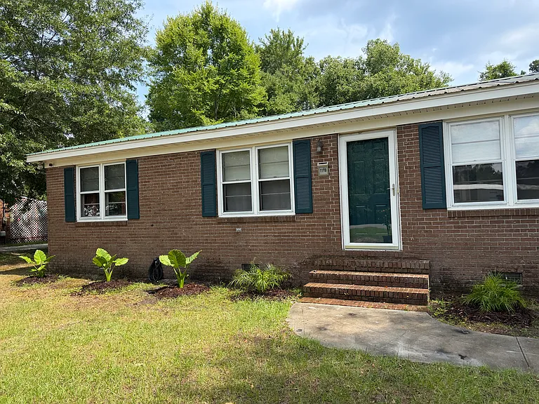 Cox Ferry Rd — Photo 34