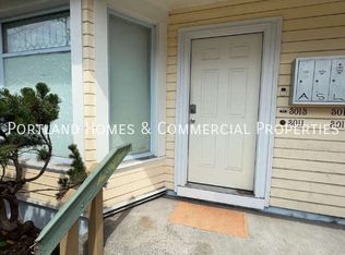 3011 SE Belmont St, Portland, OR 97214