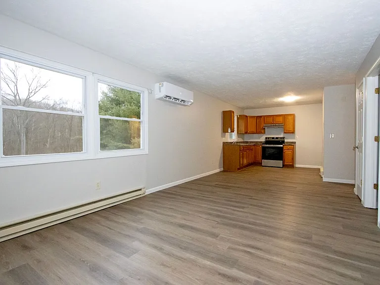 3713 W West Salem Rd #3 — Photo 3