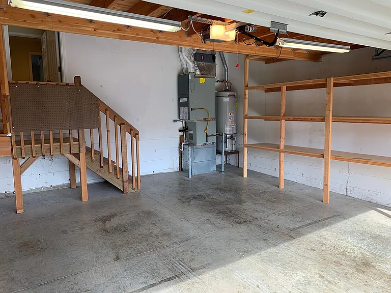 2895 Vintage Ave SE — Photo 21