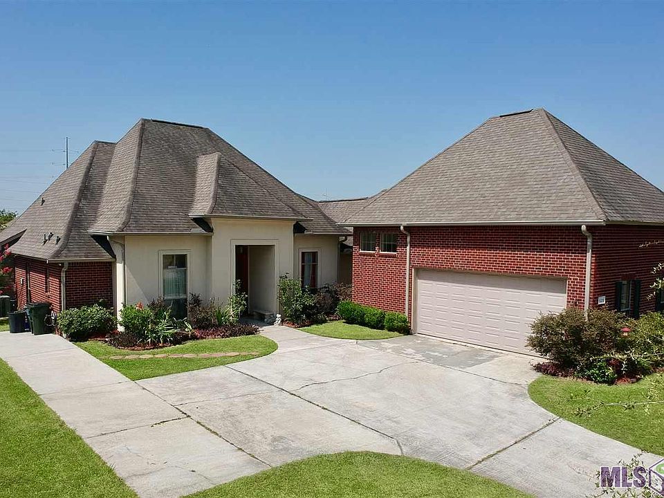 1st image of 41215 Aspen Dr