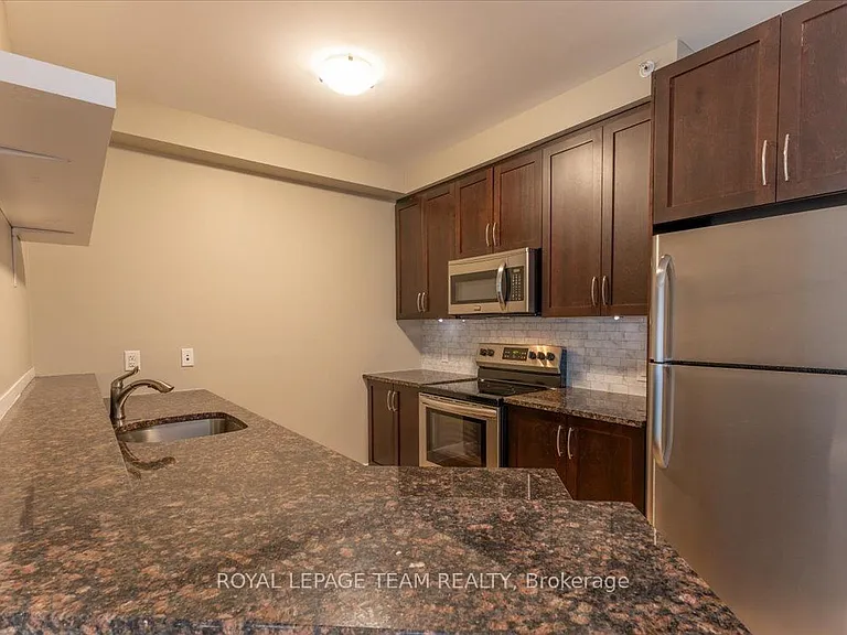 9 Balsam St W — Photo 11