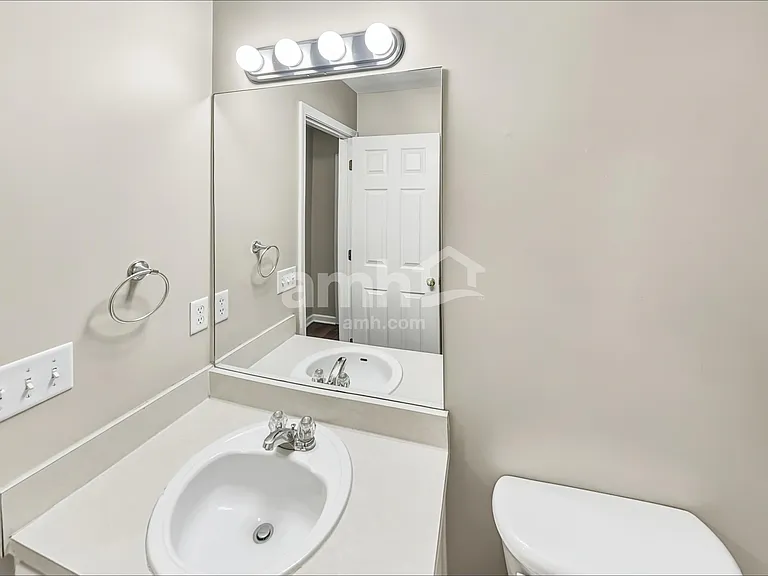 119 Crestwood Ln — Photo 19