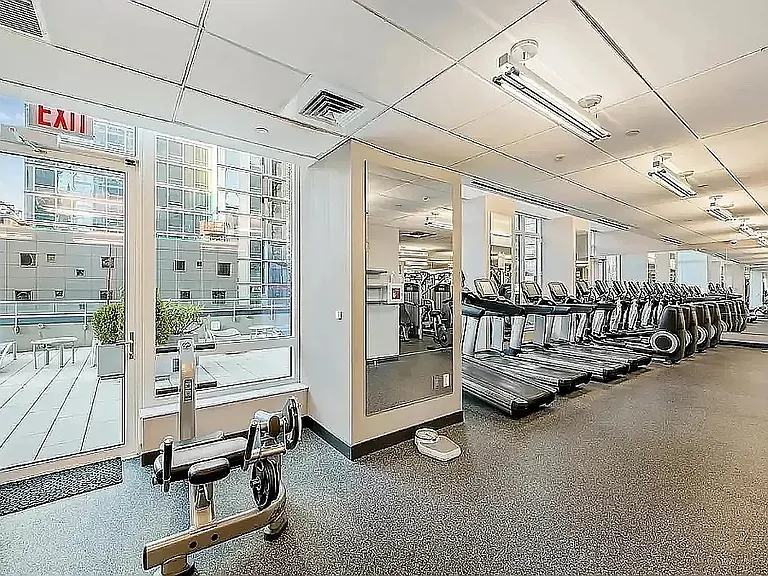 247 W 46th St #207 — Photo 9
