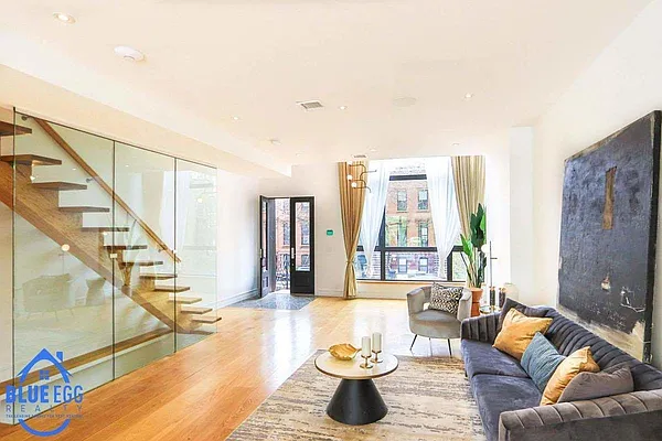 Rented by Blue Egg Realty Corp | media 26