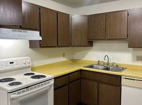 4east, 2 beds 1.0 baths