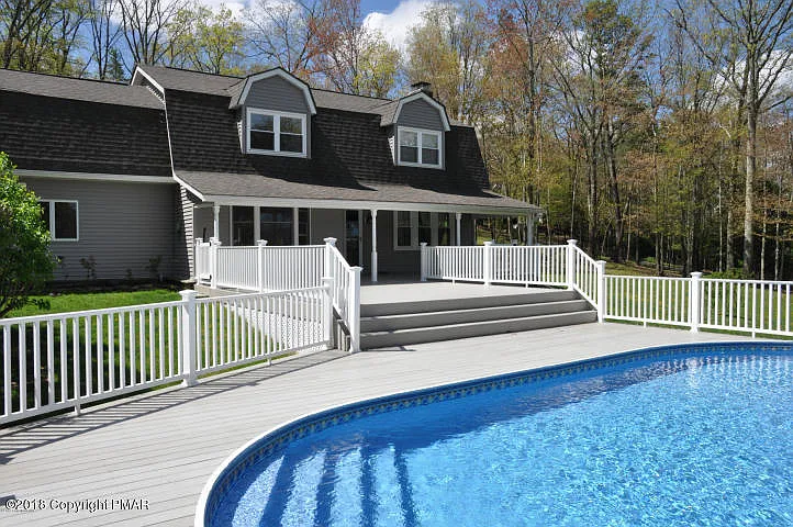 623 Lavender Ln photo 1