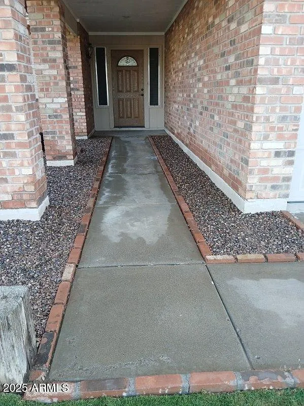 3 bed, 2.0 bath, 1534 sqft, $2,150 — Photo 3