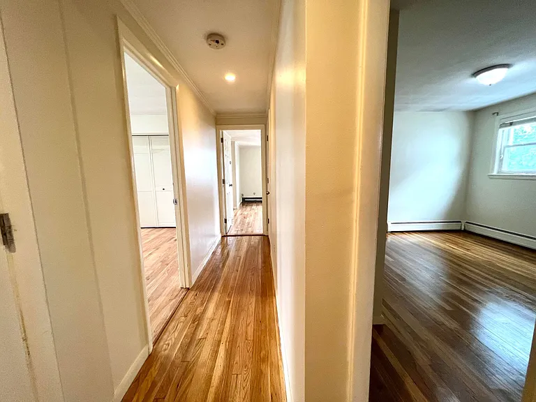 83 Ralph St — Photo 15