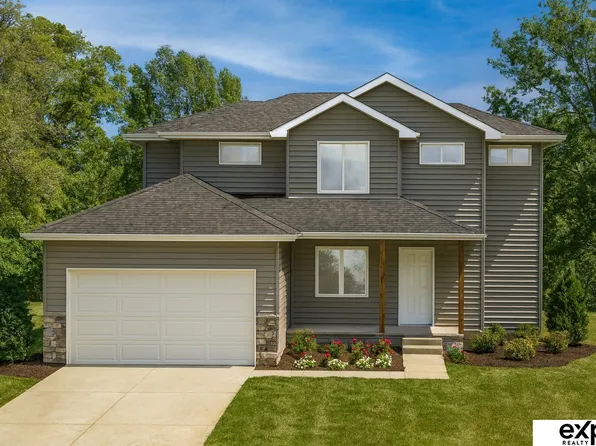 901 Haggard St, Lincoln, NE 68521