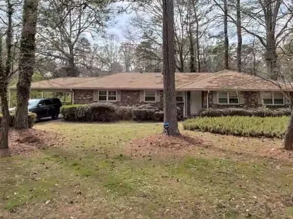 2677 Lancaster Dr, East Pt, GA 30344