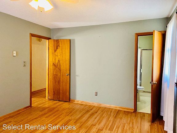 4th image of 1712 Winslow St