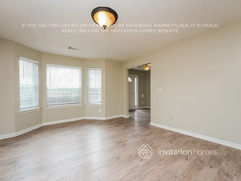 1378 Persimmon Ct — Photo 9