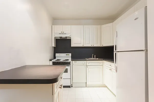 Rented by Compass | media 22