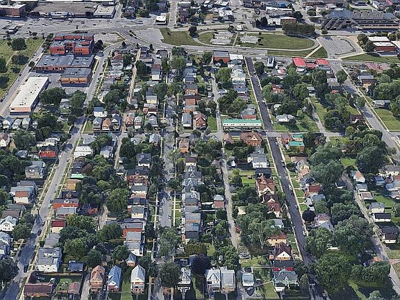 4th image of Pierce Ave