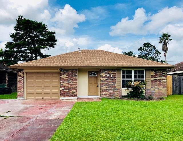 1st image of 141 Janet Dr