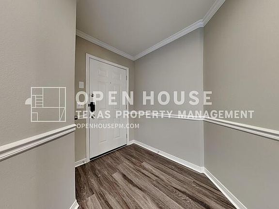 5th image of 11826 Solon Springs Dr