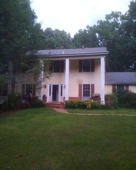 1st image of 97 Woodlawn Dr