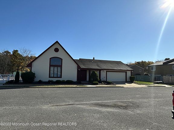 4th image of 115 Brandywine Ct #317