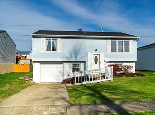 60 W Toulon Dr, Buffalo, NY 14227