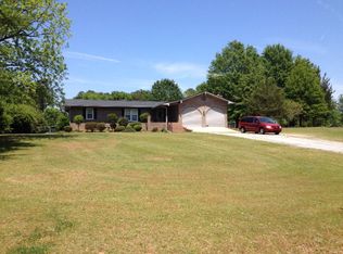 17 Roxanna Dr, Ninety Six, SC 29666