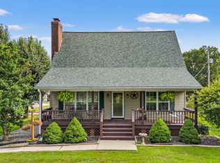 380 Webb Rd, Irvine, KY 40336