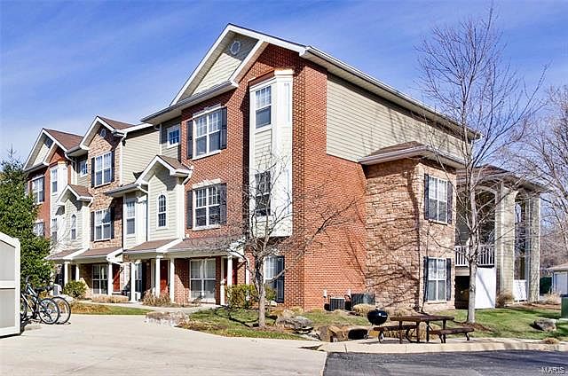 1st image of 2758 McKnight Crossing Ct