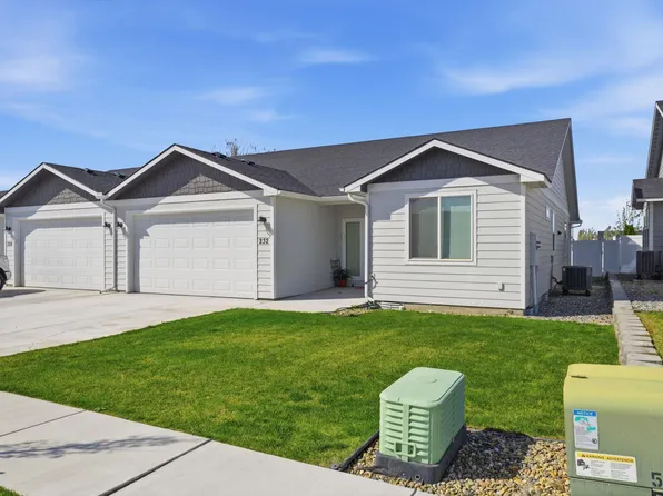 232 Claret Dr, Prosser, WA 99350