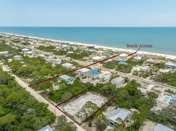 856 W Pine Ave, Saint George Island, FL 32328