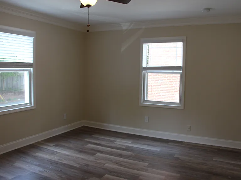 700-724 N Monroe St — Photo 22