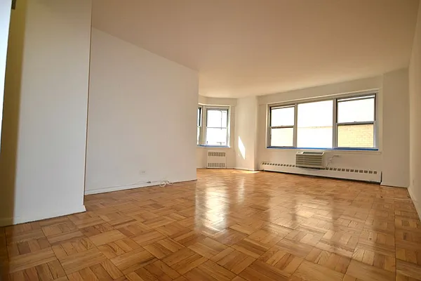 Rented by Bold New York | media 8