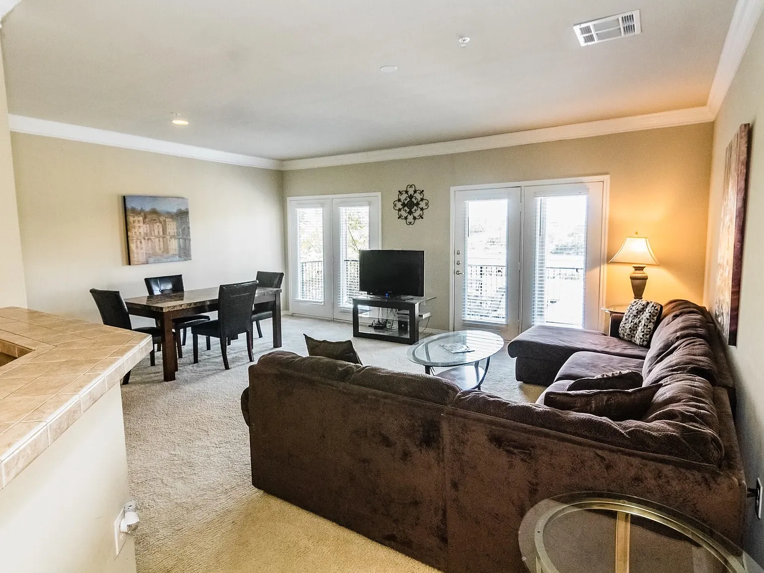 2 bed, 2.0 bath, 1149 sqft, $2,300 — Photo 1