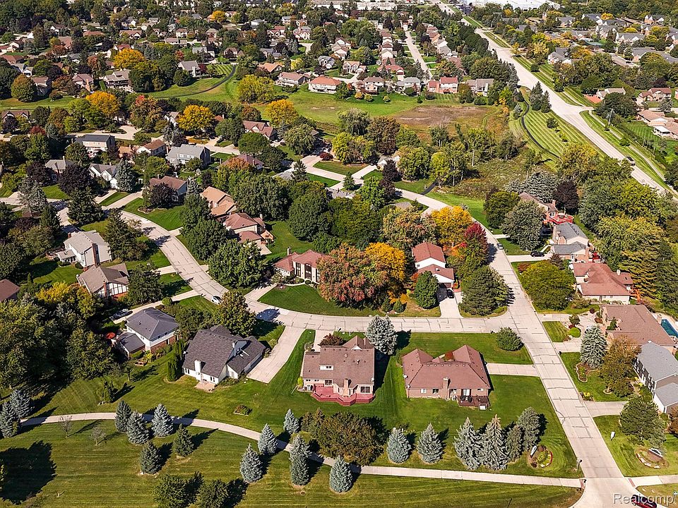 1st image of 37477 Baywood Dr