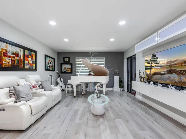 403 Northgate Court, Royal Palm Beach, FL 33411