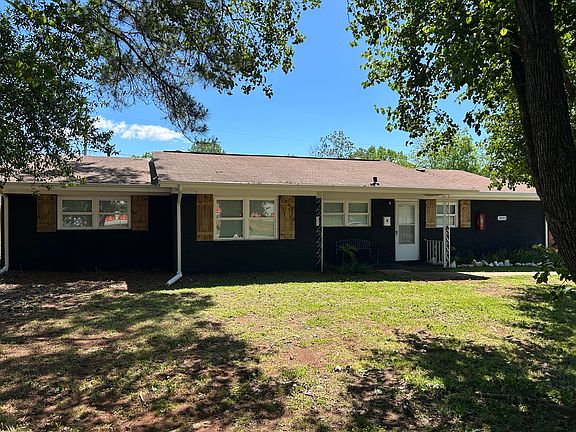 Exterior Building picture 2