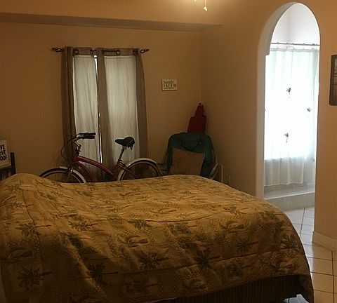 3rd image of 112 E Pike St #1