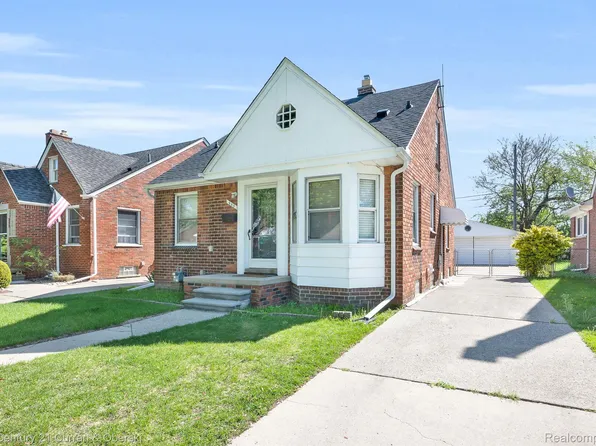 648 Mayburn St, Dearborn, MI 48128
