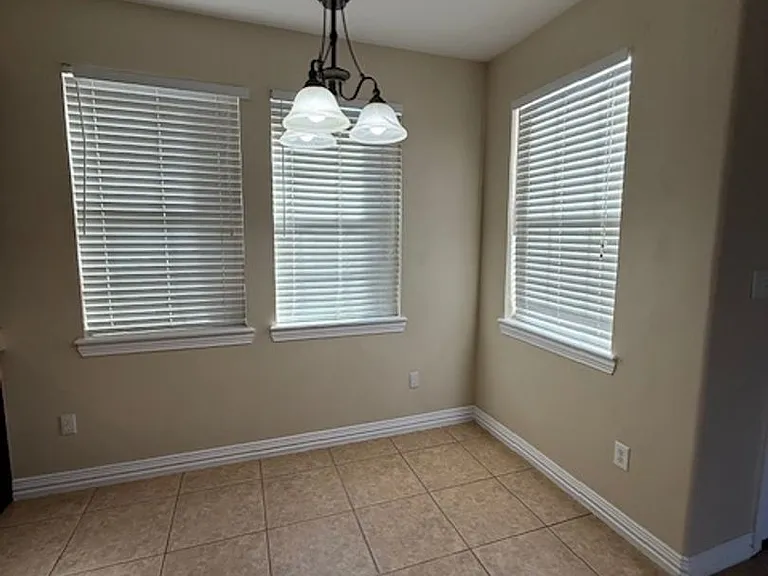 2319 Independence Blvd — Photo 7