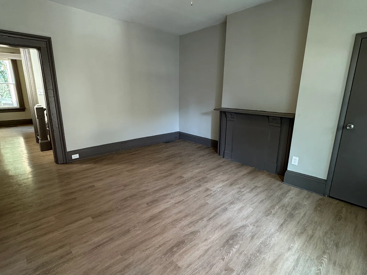 2 bed, 1200 sqft, $1,275 — Photo 2