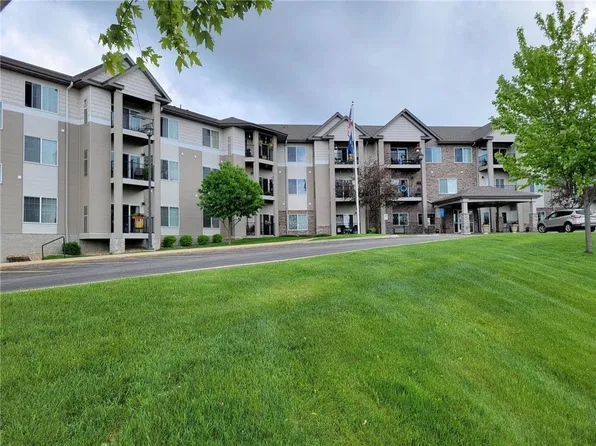 2301 10th St NW APT 104, Austin, MN 55912